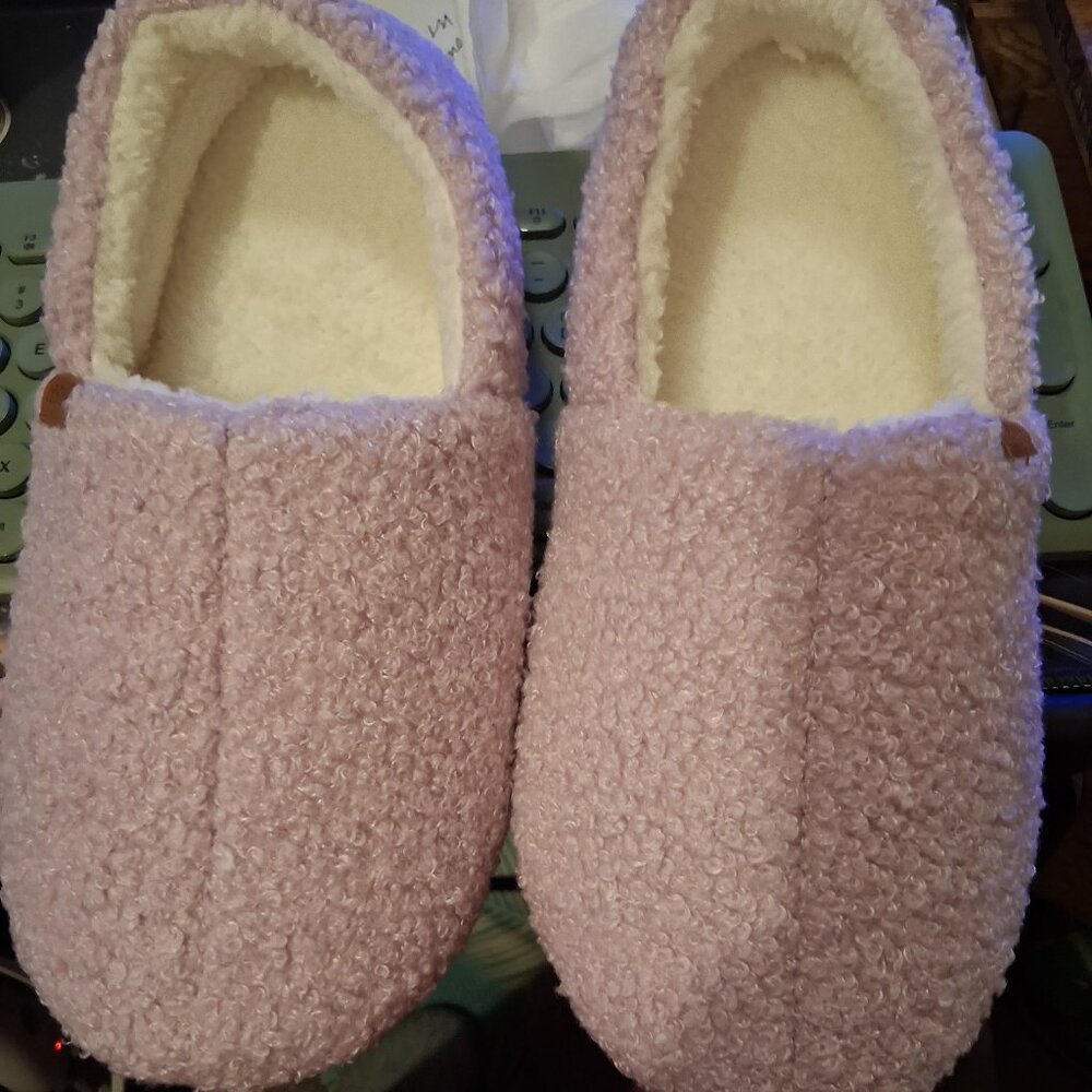 Share Josijoli Plush Warm Moccasin Women Slippers NEW! LQQK!